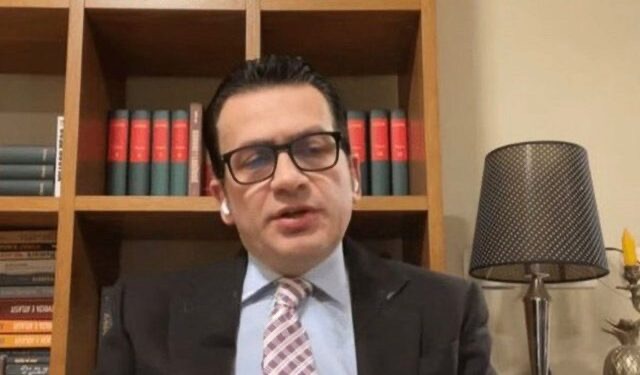 Pse “sovranisti” Berisha, i ndërron flamujt e huaj nga fryn era?