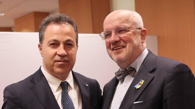 Shqipëria drejt Bashkimit Europian, Peleshi takon Olekas: Integrimi i Ballkanit Perëndimor, prioritet i BE-së në 2027