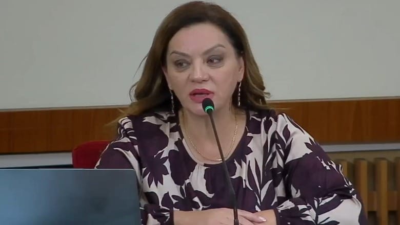 Burri i Albana Vokshit i rrëmbeu puset e naftës, kompania amerikane fiton gjyqin prej 13 milionë dollarësh ndaj qeverisë shqiptare. Afera u gatua nga Berisha