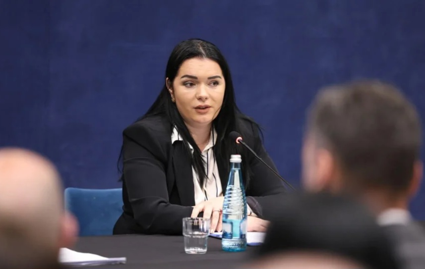 Afera / Arlinda Pogaj 1.7 milionë euro Eduart Resulit të kontrabandës së naftës me pazar në tavolinë. A po i vëzhgon BKH-ja?