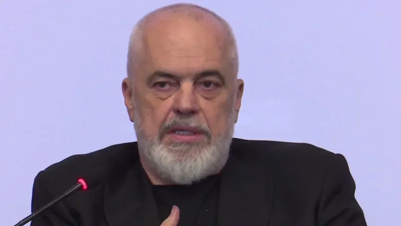 “Kur kaloni kufirin jeni të huaj”/ Rama në takimin me studentët: Me anëtarësimin në BE, jeni njësoj si në Tiranë, si në Lisbonë