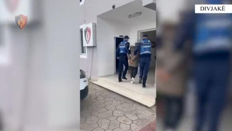 Divjakë/ I dënuar për kultivim droge dhe armëmbajtje pa leje, arrestohet 33-vjeçari