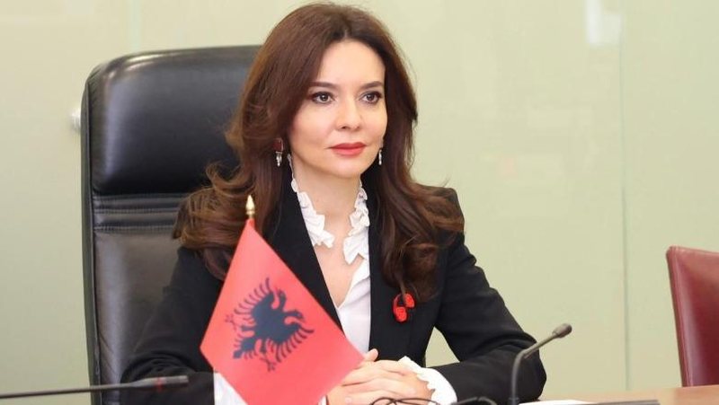 Spiropali mbështet protestën e studentëve në Shkup: Gjuha shqipe është e drejtë themelore, jo kompromis
