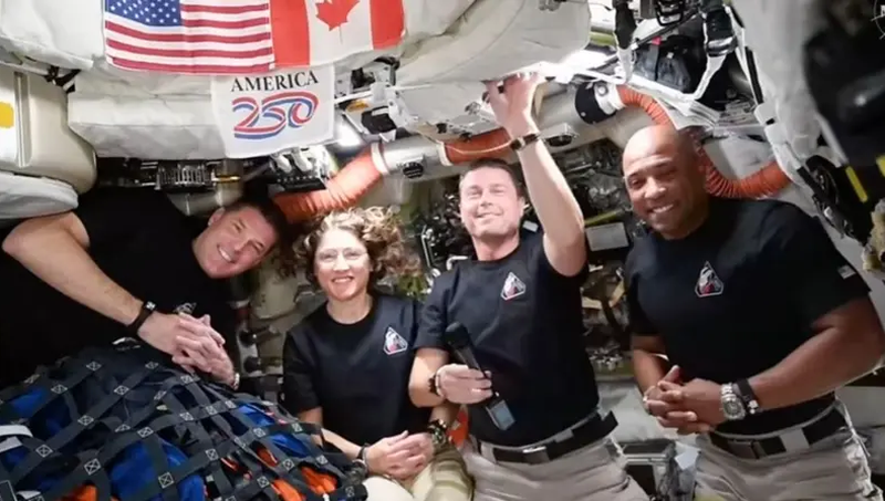 Artemis II përmbyll misionin historik në Hënë, astronautët nisen drejt Tokës
