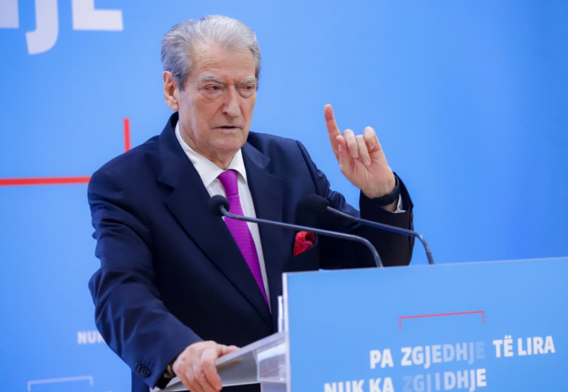 Berisha: Takimet me demokratët i nisi Salianji sepse të tjerëve nuk iu shkonte në mendje