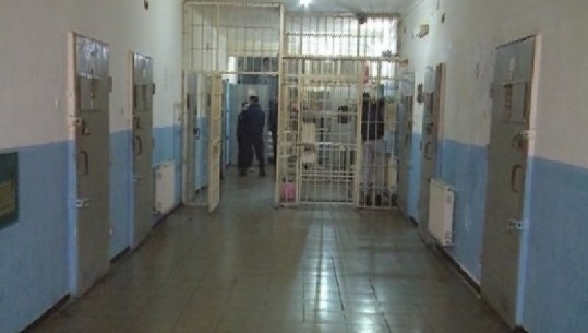 Rrajës, i zbutet siguria e regjimit, ‘Luli’ futet 7 ditë tek dhoma e Altin Ndocit, zbardhen lëvizjet e fundit në burgje
