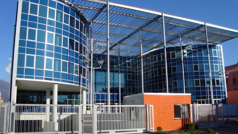 SPAK godet një grup të strukturuar kriminal ndërkombëtar; ekzekutohen masat e sigurimit dhe sekuestrohen pasuri me vlerë 12 milionë euro