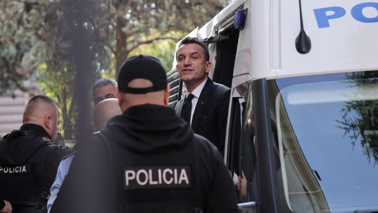 Kushtetuesja urdhëron Gjykatën e Lartë të lirojë Erion Veliajn nga burgu, gjyqtarët ndahen 5 me 3 në favor të kryebashkiakut