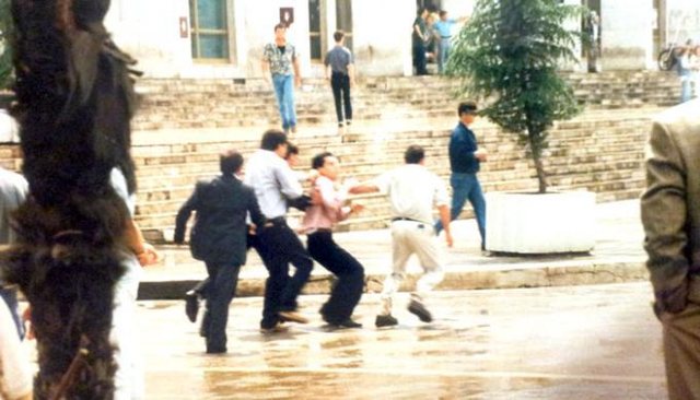 Virusi i 26 majit ’96 që infektoi rëndë PD-në, por edhe politikën