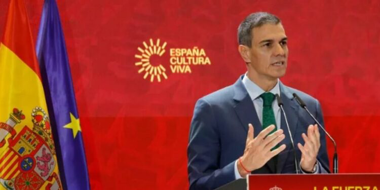 Spanja në krizë politike, popullorët rrisin presionin ndaj Sánchez-it