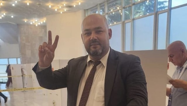 I sapo dali nga burgu: Faleminderit doktor Berisha që po na ripërtërin, fitore!