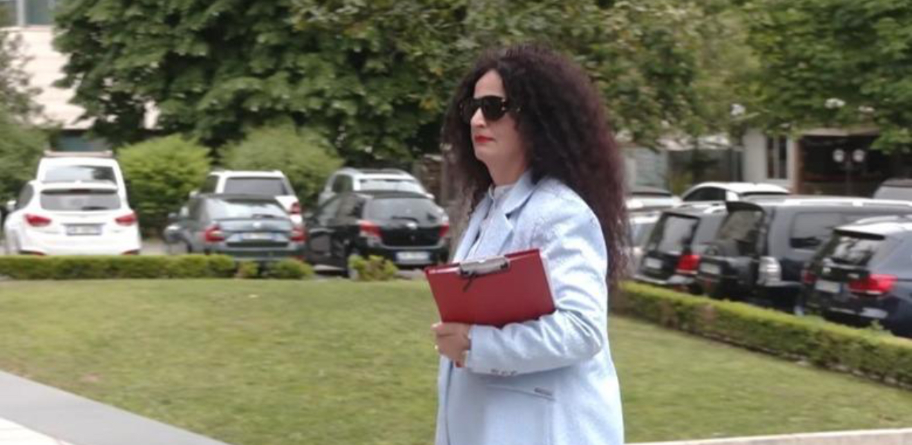 Berisha e përjashtoi nga gara për kreun e PD, Mereme Sela: Non grata ka marrë peng partinë, do e çoj çështjen në Gjykatë! Ankesë edhe te ndërkombëtarët