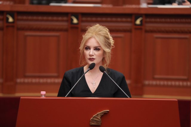 Deputetja e PS Iris Luarasi kërkon tredhjen e pedofilëve: Do e paraqes nismën time në Parlament