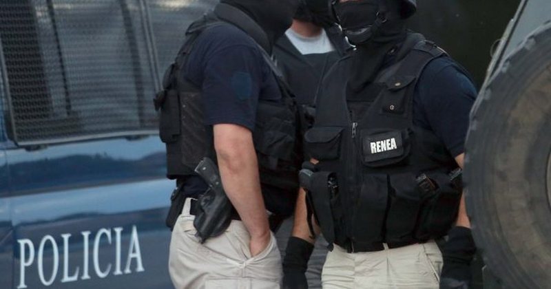 Në kërkim të Elson Reçit, Policia dhe RENEA kontrolle në banesën e tij në Mirditë