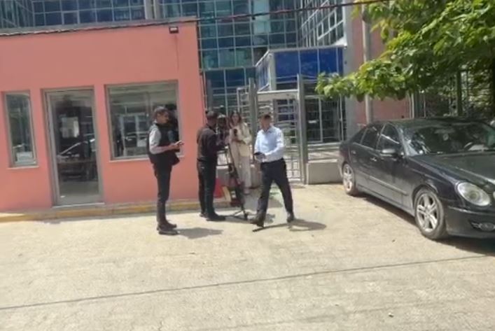 Zëvendësoi Mirlinda Karçanajn në krye të AKSHI-t, Igli Tafa në SPAK