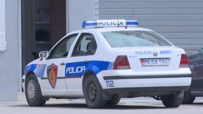 Kurbin/ Djali i ish-deputeti të PD Mhill Fufi në makinë me të kërkuarin nga Italia, i nxjerr armën policisë! Efektivët plagosin të dënuarin për tentativë vrasje