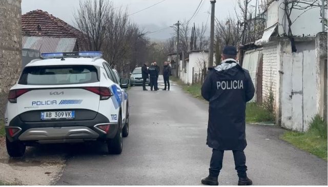 Sherr për një vend parkimi, goditet me thikë 55-vjeçari
