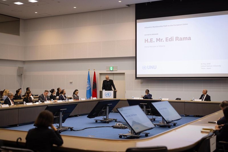 Rama fton studentët në Tokyo që të vizitojnë Shqipërinë: Ka më shumë diell se këtu, gjeni ushqimin më të mirë të Ballkanit