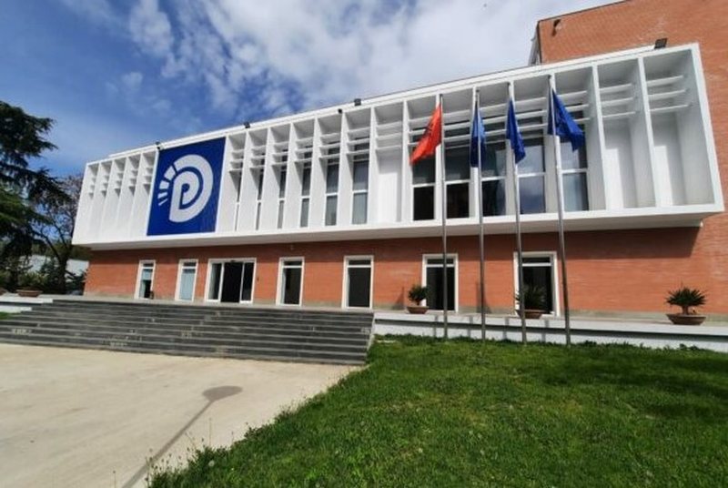 Berisha në garë me veten! Mbahen sot zgjedhjet për kreun e PD