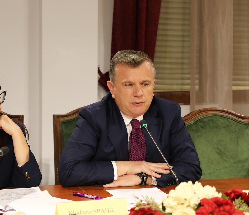Shqipëria përpara Serbisë në negociatat me BE, Balla: Rekord historik në hapjen e kapitujve