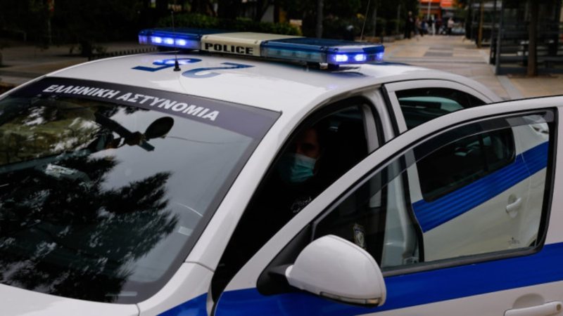 Tragjike në Kretë/ I biri humbi jetën nga një aksident, babai ekzekuton të riun: Ai është përgjegjësi për vdekjen e djalit tim