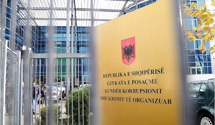 Shtyhet seanca në GJKKO për nënën e Kryemadhit, Ema Çokun dhe Piro Xhixhon, zbulohet arsyeja