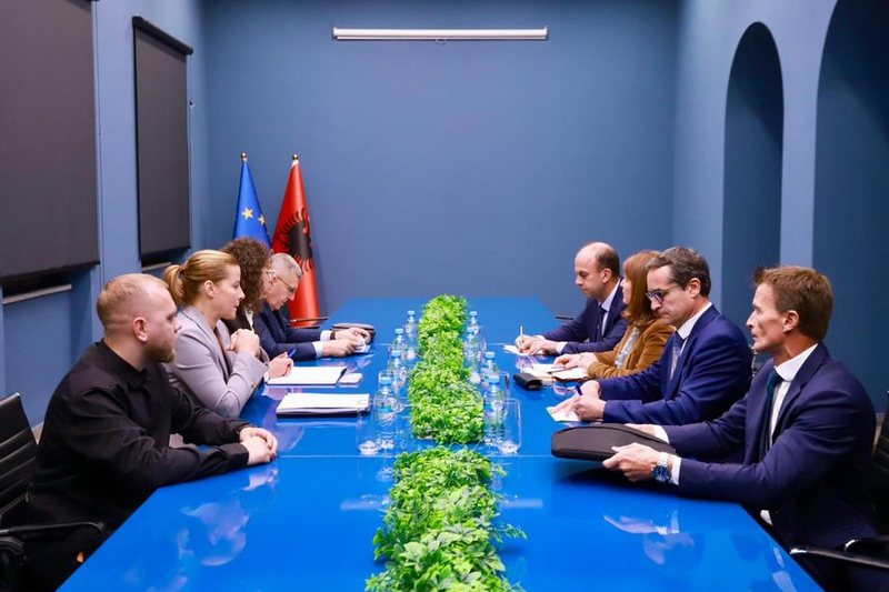 Franca asiston Shqipërinë për rikuperimin dhe administrimin e aseteve të krimit të organizuar