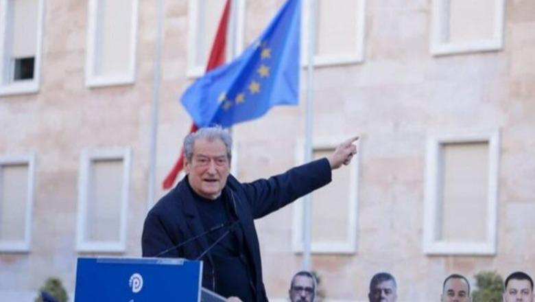Pse Berisha kërkon 100 bashki?