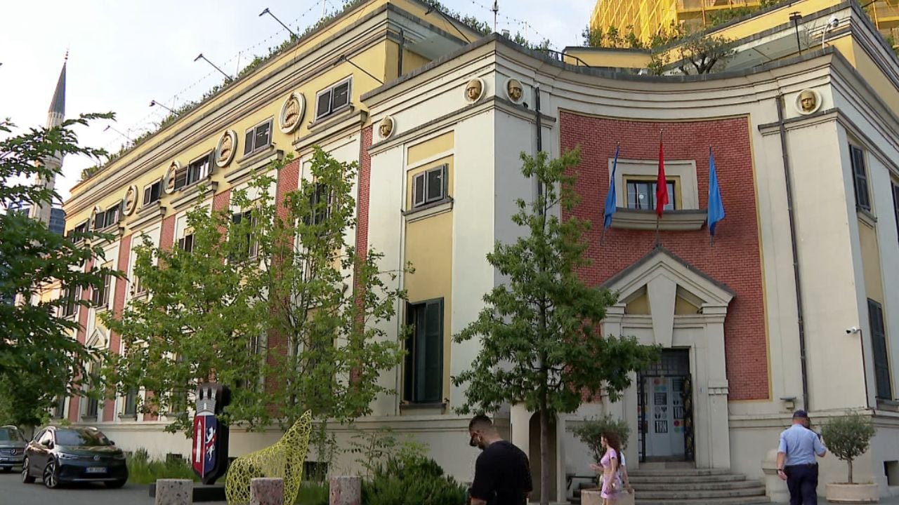 Probleme me e-Albania, shtyhet afati për aplikimet e kredive të buta në Tiranë