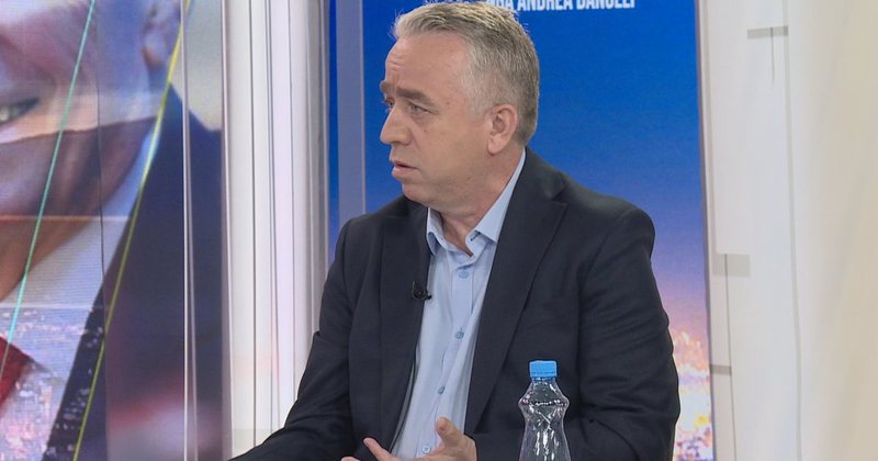 Afrim Krasniqi i pret shpresat Berishës për “non gratan”: Mendon se edhe amerikanët mund të korruptohen siç janë vetë