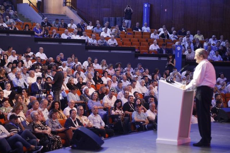 EMRAT/ Kush janë demokratët që u përjashtuan nga Këshilli Kombëtar i PD