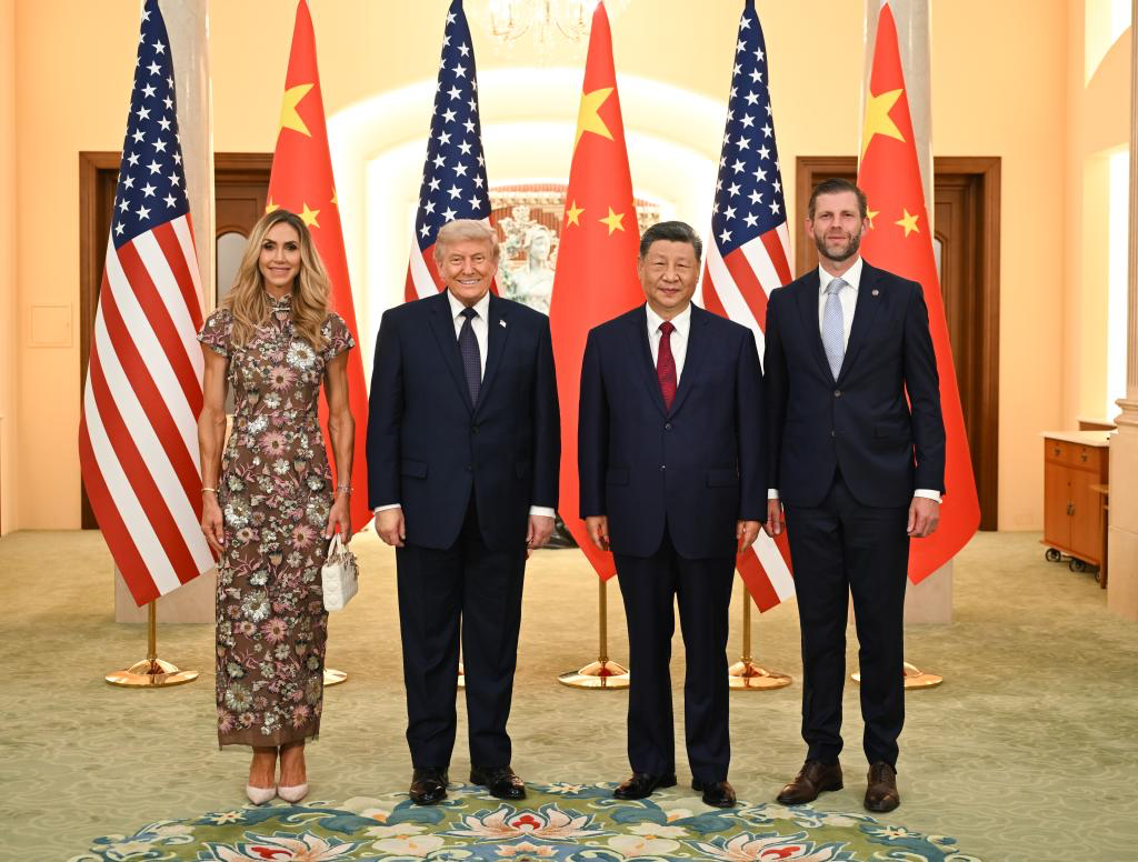 Xi Jinping shtron darkë zyrtare për Donald Trump: Marrëdhënia Kinë-SHBA më e rëndësishmja në botë