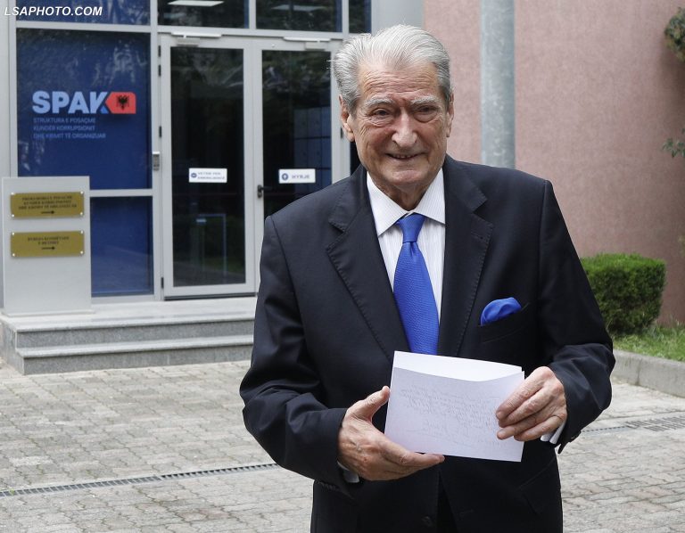 Protesta pa Berishën, një shans për të lexuar keqqeverisjen