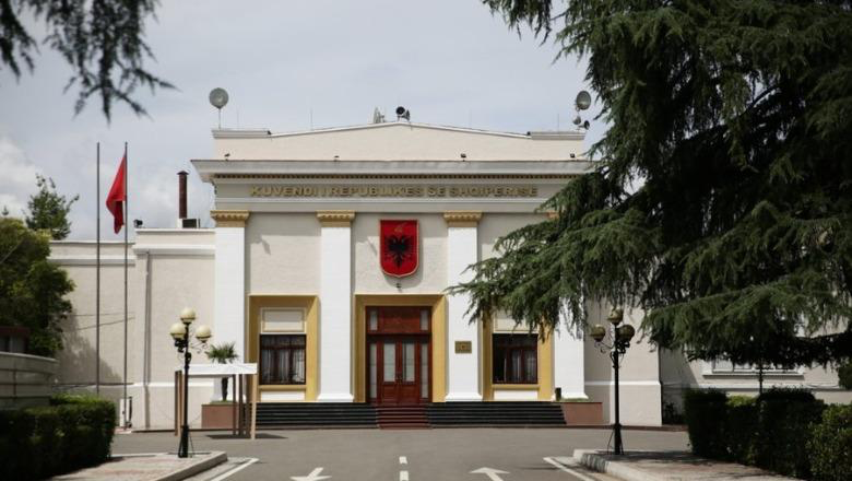 Te enjten seancë parlamentare, 10 interpelanca në rend dite dhe votimi i ndryshimit të rregullores së Kuvendit