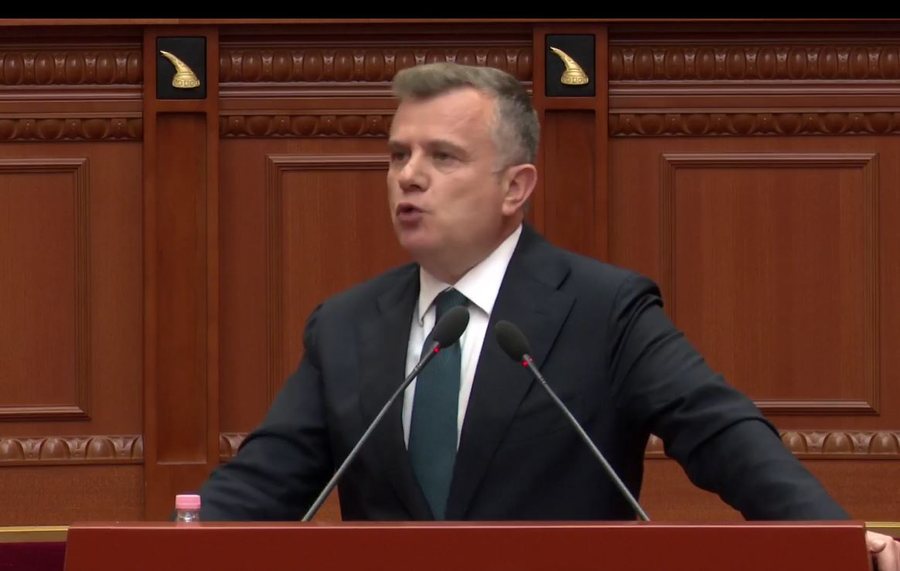 “Lërini urdhrat e partisë”, Balla ironizon opozitën: Prisnit që COELA të mos e kalonte raportin për integrimin!