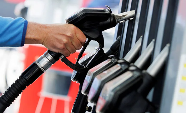 Bordi ndryshon çmimin e karburanteve, ja me sa do të shiten nafta dhe benzina