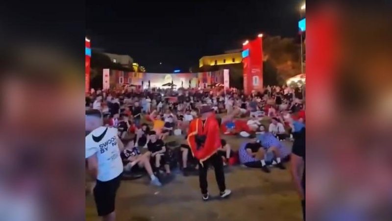 VIDEO/ Protestuesit shkuan në ‘fan zone-n’ e botërorit/ Reagon Rama: Mendojnë se kanë të drejtë të frikësojnë të tjerët për hir të atdheut