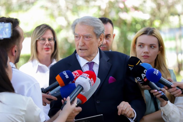 Berisha pranon se ka lobuar për të marrë vizën amerikane: Pagesa është kryer nga një fondacion që ndihmon PD-në