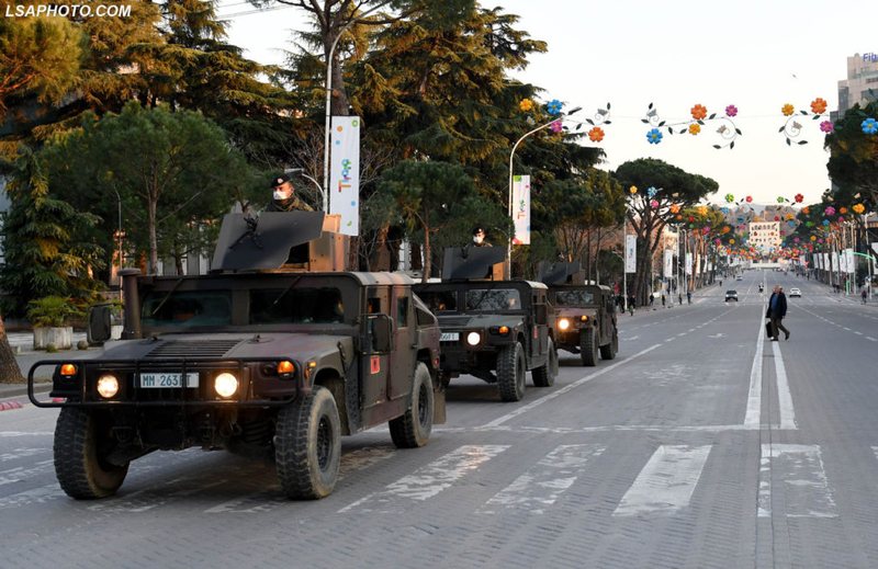 VKM/ Shqipëria merr 302 mln dollarë hua nga SHBA për blerjen e armëve dhe pajisjeve ushtarake