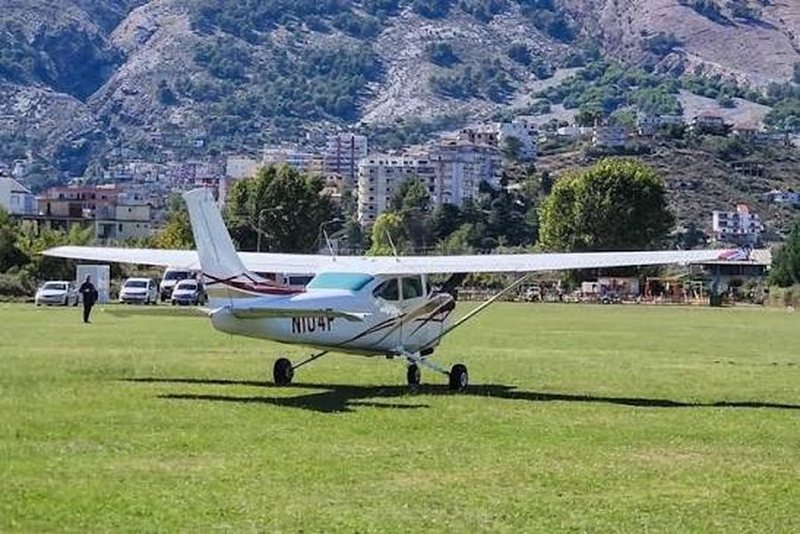 Së shpejti çelet gara për aeroportin sezonal të Gjirokastrës/ Çfarë përfiton qyteti i gurtë? Golemi: Zhvillim ekonomik dhe rritje turizmi