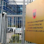 Siguroi kushtet për të vrarë Inez Hajrullën dhe Ervis Matodashajn, GJKKO dënon me 7 vite burg ndihmësin e Leonard Luzit