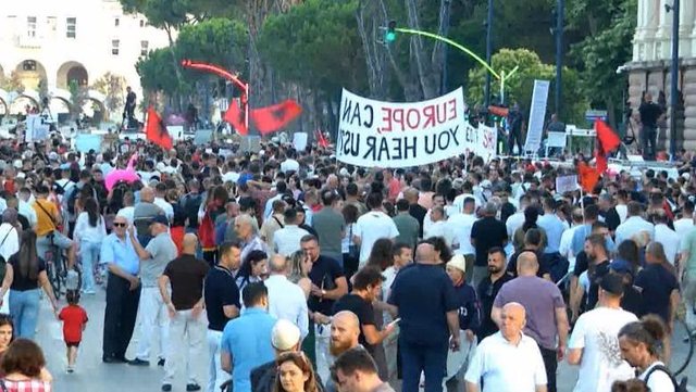 Platforma politike e protestës, PS-PD e kundërshtojnë! Braçe: Çon në kaos! Berisha: S’dal dot jashtë Kushtetutës