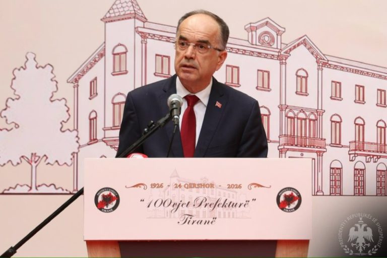 Begaj mesazh për protestat: E drejta për t’u shprehur është kushtetuese. Angazhimi qytetar dhe respekti për ligjin ecin së bashku!