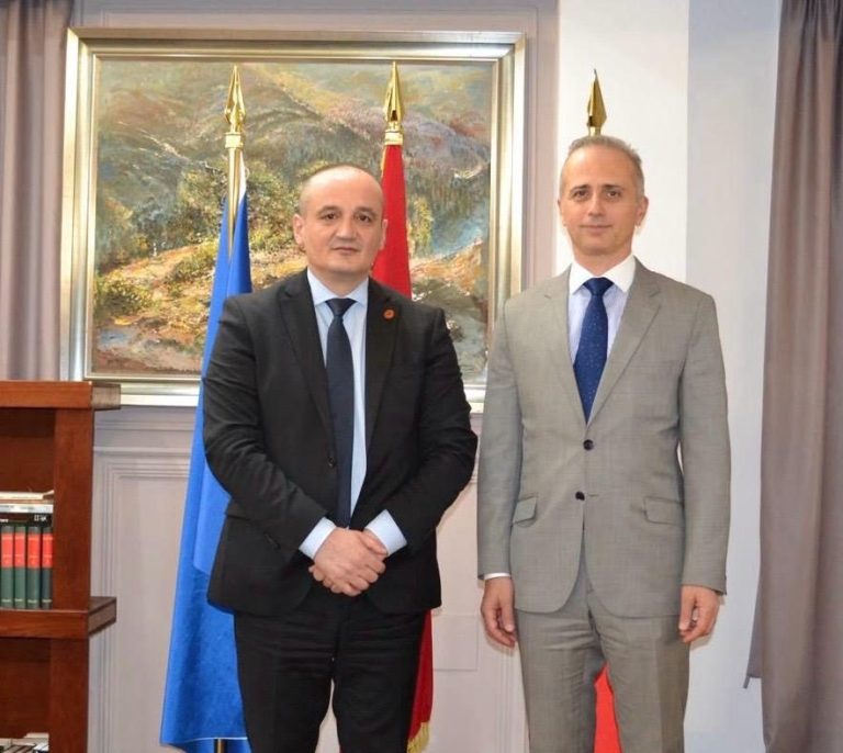 Kryetari i KLSH-së Arben Shehu takim me ambasadorin e Turqisë Barış Ceyhun Erciyes, diskutim për partneritetin mes dy vendeve për auditimin e jashtëm