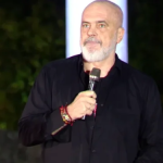 “Më thonë mua tradhtar”/ Rama i përgjigjet protestuesve: Nga pallati i presidentit në Serbi, jua thashë që Kosova është e pavarur