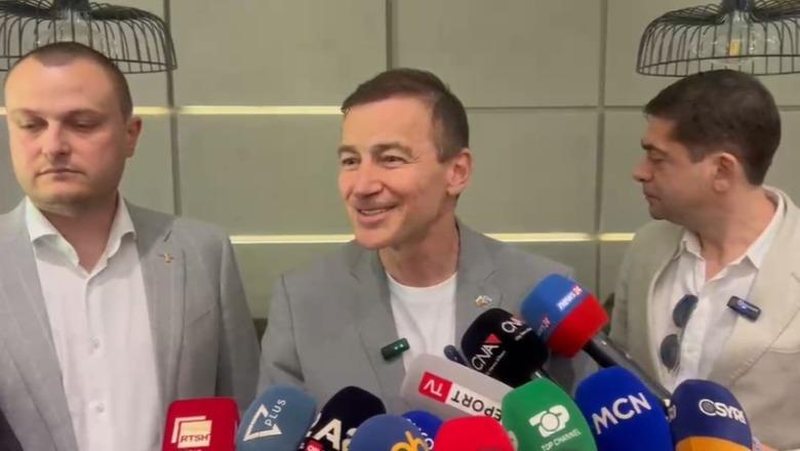 “Shqipëria përparim drejt BE,” eurodeputeti bullgar: Protestat janë pjesë e demokracisë, zgjidhja u takon institucioneve shqiptare