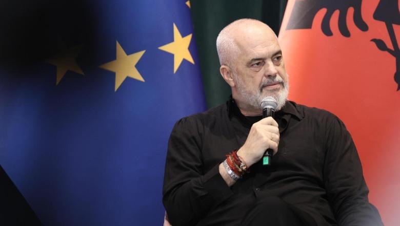 E sulmuan se kundërshtoi protestën, Rama i del në mbrojtje qytetares: Korbat e fshehur nën pupla flamingosh e masakruan online sepse mendon ndryshe