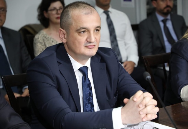 ASHK e Goxhobellit, e kthyer në “bunker”. Kreu i KLSH: Nuk lejon auditimin, të ndërhyjë Parlamenti