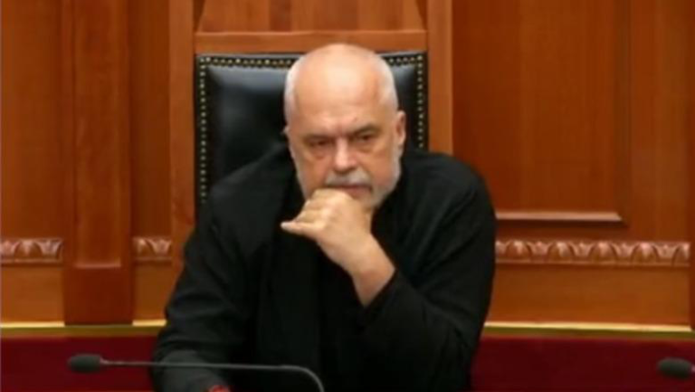 Me 84 vota pro, miratohet amnistia penale! Rama në Kuvend! Pas bllokimit të foltores, opozita mungon në sallë