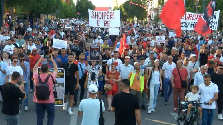 “Rama në burg, Berisha në burg, të gjithë në burg!” dhe tundimi i Robespierit